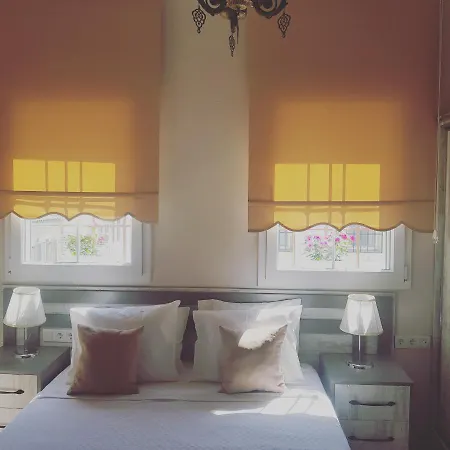 8 Kapi Butik * Çeşme